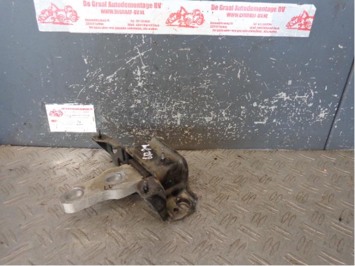 Gebruikte Motorrubber Ford Fiesta 6 (JA8) 1.4 16V Prijs op aanvraag aangeboden door de Graaf autodemontage B.V.