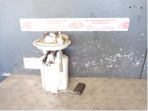 Gebruikte Benzinepomp Fiat Punto III (199) 0.9 TwinAir Turbo 100 Prijs op aanvraag aangeboden door de Graaf autodemontage B.V.