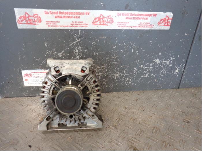 Gebruikte Dynamo Mercedes A (W169) 2.0 A-200 CDI 16V 3-Drs. Prijs op aanvraag aangeboden door de Graaf autodemontage B.V.