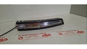 Gebruikte Richtingaanwijzer rechts Volkswagen Passat Variant (3C5) 2.0 TDI 16V 140 Prijs € 20,00 Margeregeling aangeboden door de Graaf autodemontage B.V.