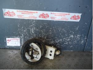 Gebruikte Benzinepomp Peugeot 306 (7A/C/S) 1.4 XN,XR,XA,XRA Prijs op aanvraag aangeboden door de Graaf autodemontage B.V.