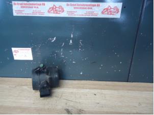 Gebruikte Luchtmassameter Mercedes E Combi (S211) 3.2 E-280 CDI 24V Prijs op aanvraag aangeboden door de Graaf autodemontage B.V.