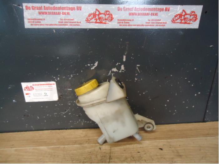 Gebruikte Servo Oliereservoir Fiat Fiorino (225) 1.3 JTD 16V Multijet Prijs € 20,00 Margeregeling aangeboden door de Graaf autodemontage B.V.