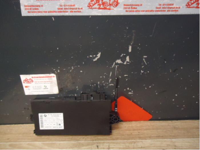 Gebruikte Module Bodycontrol BMW 3 serie Touring (E91) 318i 16V Prijs € 25,00 Margeregeling aangeboden door de Graaf autodemontage B.V.