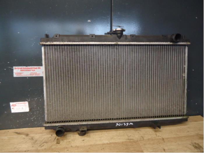 Gebruikte Radiateur Nissan Primera (P11) 2.0 SRi 16V Prijs € 30,00 Margeregeling aangeboden door de Graaf autodemontage B.V.