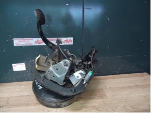 Gebruikte Rembol Opel Vivaro 2.0 CDTI Prijs € 115,00 Margeregeling aangeboden door de Graaf autodemontage B.V.