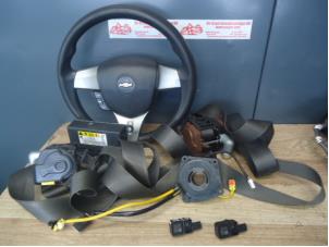 Gebruikte Airbag Set + Module Chevrolet Spark 1.0 16V Bifuel Prijs € 325,00 Margeregeling aangeboden door de Graaf autodemontage B.V.