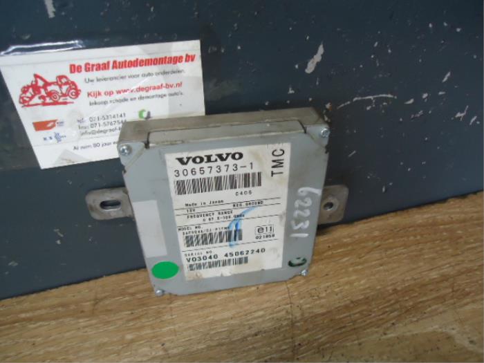 Gebruikte Radio module Volvo V50 (MW) 2.0 D 16V Prijs € 60,00 Margeregeling aangeboden door de Graaf autodemontage B.V.