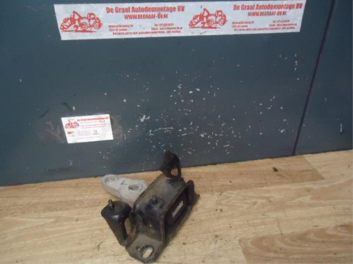 Gebruikte Motorrubber Ford Fiesta 6 (JA8) 1.25 16V Prijs € 20,00 Margeregeling aangeboden door de Graaf autodemontage B.V.