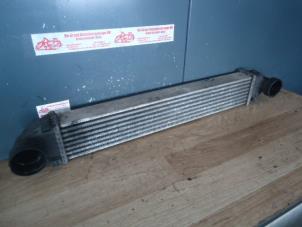 Gebruikte Intercooler Mercedes A-Klasse Prijs € 35,00 Margeregeling aangeboden door de Graaf autodemontage B.V.