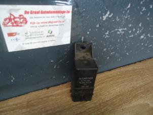 Gebruikte Gloeirelais Citroen C4 Grand Picasso (UA) 2.0 HDiF 16V 135 Prijs € 20,00 Margeregeling aangeboden door de Graaf autodemontage B.V.