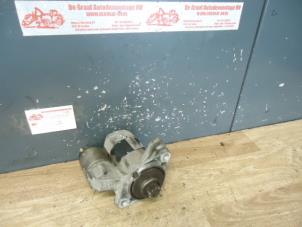 Gebruikte Startmotor Volkswagen Bora (1J2) 1.6 16V Prijs € 30,00 Margeregeling aangeboden door de Graaf autodemontage B.V.