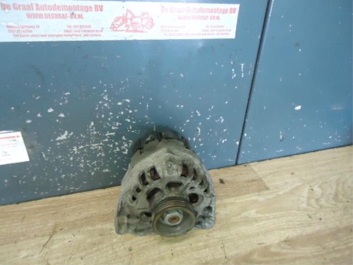 Gebruikte Alternator Renault Twingo (C06) 1.2 Prijs € 30,00 Margeregeling aangeboden door de Graaf autodemontage B.V.