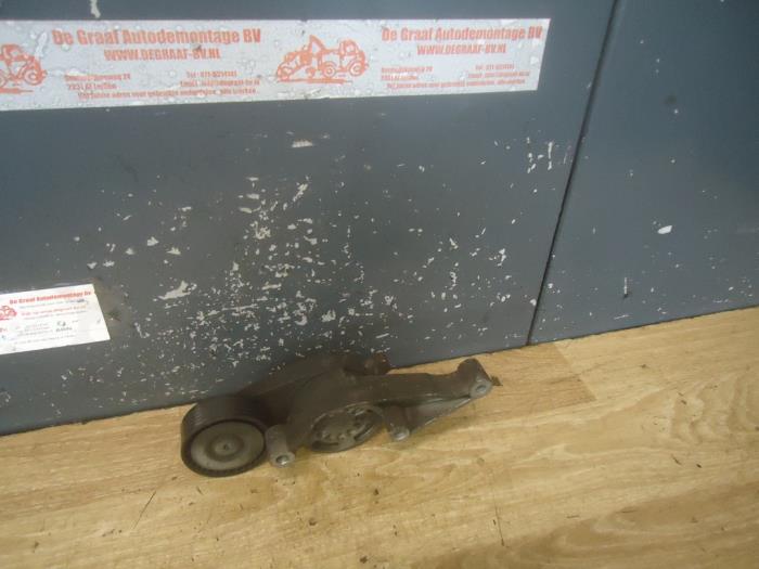 Gebruikte Spanrol Multiriem Volkswagen Caddy III (2KA,2KH,2CA,2CH) 2.0 SDI Prijs € 25,00 Margeregeling aangeboden door de Graaf autodemontage B.V.