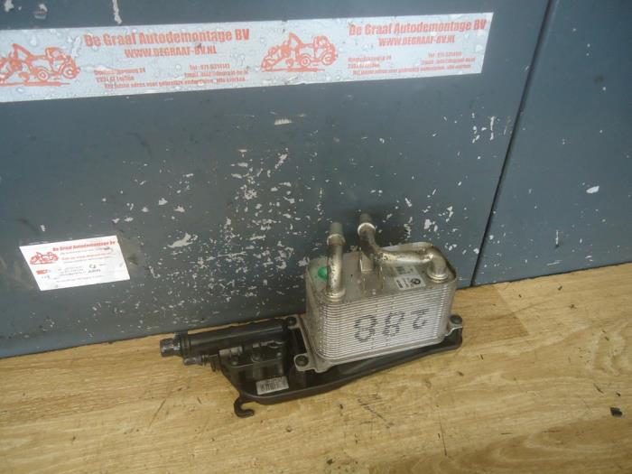 Gebruikte Oliekoeler BMW 5 serie Touring (E61) 523i 24V Prijs € 35,00 Margeregeling aangeboden door de Graaf autodemontage B.V.