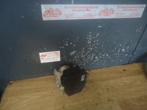 Gebruikte ABS Pomp Daihatsu Trevis 1.0 12V DVVT Prijs € 75,00 Margeregeling aangeboden door de Graaf autodemontage B.V.