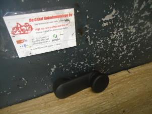 Gebruikte Raamslinger Opel Corsa Prijs € 5,00 Margeregeling aangeboden door de Graaf autodemontage B.V.