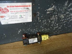Gebruikte Airbag Sensor Nissan Micra (K12) 1.2 16V Prijs € 25,00 Margeregeling aangeboden door de Graaf autodemontage B.V.