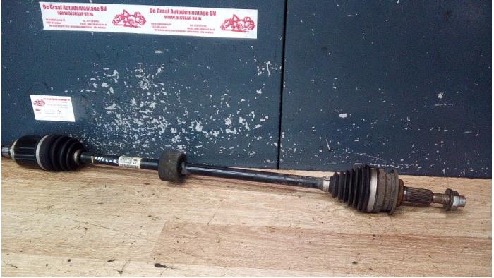 Aandrijfas rechts-voor van een Suzuki Swift (ZA/ZC/ZD) 1.2 16V 2011