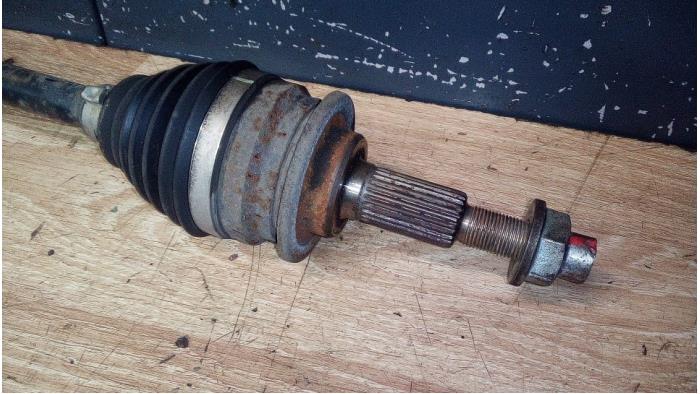 Aandrijfas rechts-voor van een Suzuki Swift (ZA/ZC/ZD) 1.2 16V 2011