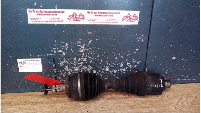 Gebruikte Aandrijfas links-voor Volvo S80 (TR/TS) 2.9 SE 24V Prijs € 75,00 Margeregeling aangeboden door de Graaf autodemontage B.V.