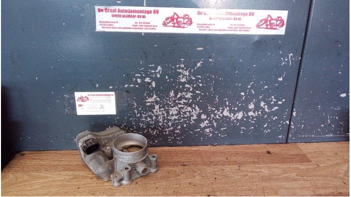 Gebruikte Gasklephuis Opel Zafira (M75) 2.2 16V Direct Ecotec Prijs € 40,00 Margeregeling aangeboden door de Graaf autodemontage B.V.