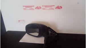 Gebruikte Buitenspiegel links Skoda Fabia II Combi 1.2 TDI 12V Greenline Prijs € 35,00 Margeregeling aangeboden door de Graaf autodemontage B.V.