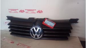 Gebruikte Grille Volkswagen Bora (1J2) 2.0 Prijs € 30,00 Margeregeling aangeboden door de Graaf autodemontage B.V.