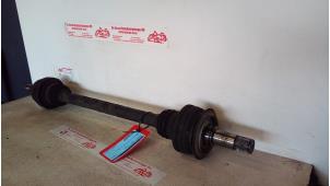 Gebruikte Steekas links-achter Mercedes S (W221) 3.0 S-320 CDI 24V Prijs € 100,00 Margeregeling aangeboden door de Graaf autodemontage B.V.