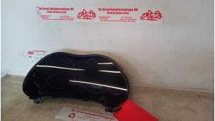 Gebruikte Kilometerteller KM Toyota Avensis Wagon (T25/B1E) 2.2 D-4D 16V D-CAT Prijs € 40,00 Margeregeling aangeboden door de Graaf autodemontage B.V.