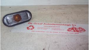 Gebruikte Knipperlicht Scherm rechts-voor Volkswagen Golf IV (1J1) 1.6 Prijs € 5,00 Margeregeling aangeboden door de Graaf autodemontage B.V.