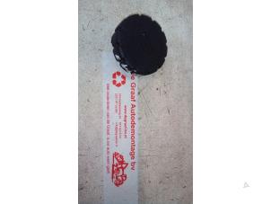 Gebruikte Expansievat dop Mercedes S (W220) 3.2 S-320 18V Prijs € 10,00 Margeregeling aangeboden door de Graaf autodemontage B.V.