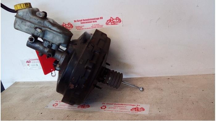 Gebruikte Rembekrachtiger Volkswagen Transporter/Caravelle T5 2.5 TDi PF Prijs € 100,00 Margeregeling aangeboden door de Graaf autodemontage B.V.