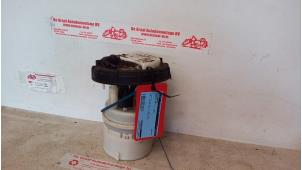 Gebruikte Benzinepomp Peugeot 206 (2A/C/H/J/S) 1.4 XR,XS,XT,Gentry Prijs € 30,00 Margeregeling aangeboden door de Graaf autodemontage B.V.