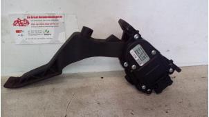 Gebruikte Gaspedaalpositie Sensor Volkswagen Transporter/Caravelle T5 2.5 TDi PF Prijs € 30,00 Margeregeling aangeboden door de Graaf autodemontage B.V.