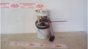 Gebruikte Benzinepomp Seat Ibiza IV SC (6J1) 1.2 12V Prijs € 40,00 Margeregeling aangeboden door de Graaf autodemontage B.V.