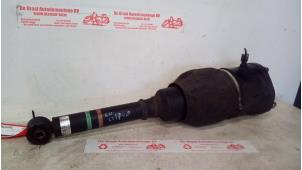 Gebruikte Luchtbalg Lexus LS (F4) 430 4.3 32V VVT-i Prijs € 300,00 Margeregeling aangeboden door de Graaf autodemontage B.V.