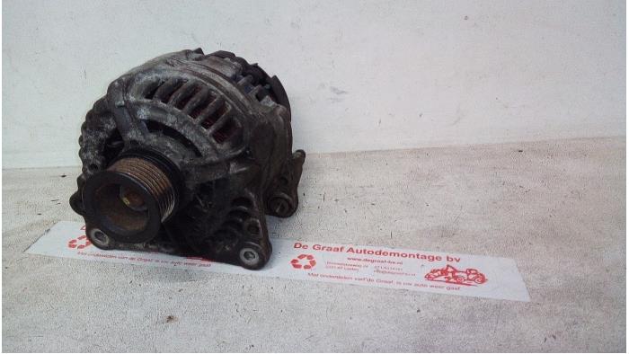 Gebruikte Dynamo Skoda Fabia (6Y2) 1.4i Prijs € 35,00 Margeregeling aangeboden door de Graaf autodemontage B.V.