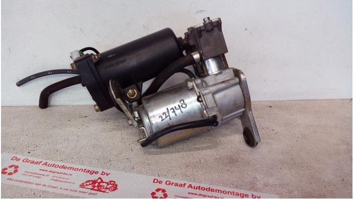 Gebruikte Compressor Lexus LS (F4) 430 4.3 32V VVT-i Prijs € 250,00 Margeregeling aangeboden door de Graaf autodemontage B.V.