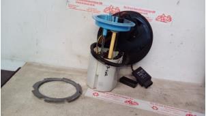 Gebruikte Benzinepomp Volkswagen Golf V Variant (1K5) 1.4 TSI 122 16V Prijs € 70,00 Margeregeling aangeboden door de Graaf autodemontage B.V.