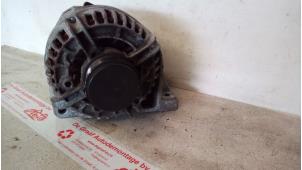 Gebruikte Dynamo Volvo V40 (VW) 1.8 16V Prijs € 44,00 Margeregeling aangeboden door de Graaf autodemontage B.V.