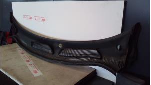 Gebruikte Paravent Ford Fiesta 6 (JA8) 1.25 16V Prijs € 25,00 Margeregeling aangeboden door de Graaf autodemontage B.V.