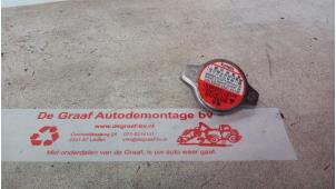 Gebruikte Radiateurdop Toyota Aygo (B40) 1.0 12V VVT-i Prijs € 10,00 Margeregeling aangeboden door de Graaf autodemontage B.V.