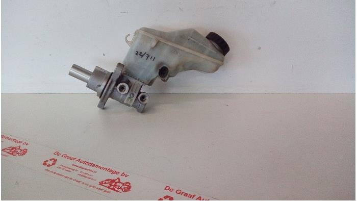 Gebruikte Hoofdremcilinder Opel Corsa D 1.3 CDTi 16V ecoFLEX Prijs € 30,00 Margeregeling aangeboden door de Graaf autodemontage B.V.