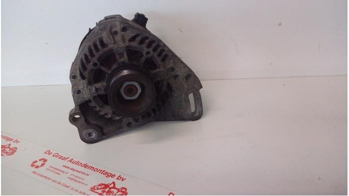 Gebruikte Dynamo Skoda Fabia (6Y5) 1.4i 16V Prijs € 30,00 Margeregeling aangeboden door de Graaf autodemontage B.V.