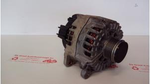 Gebruikte Alternator Audi Q7 Prijs € 75,00 Margeregeling aangeboden door de Graaf autodemontage B.V.