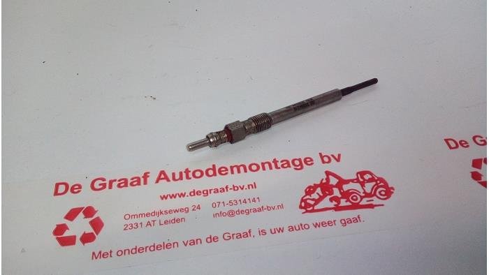 Gebruikte Gloeikaars Opel Corsa D 1.3 CDTi 16V ecoFLEX Prijs € 20,00 Margeregeling aangeboden door de Graaf autodemontage B.V.