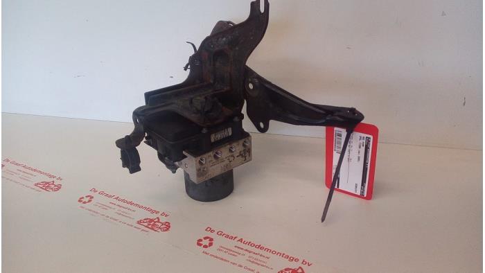 Gebruikte ABS Pomp Opel Tigra Twin Top 1.4 16V Prijs € 35,00 Margeregeling aangeboden door de Graaf autodemontage B.V.