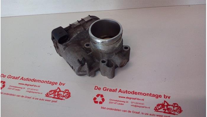 Gebruikte Gasklephuis Ford Fiesta 6 (JA8) 1.25 16V Prijs € 35,00 Margeregeling aangeboden door de Graaf autodemontage B.V.
