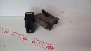 Gebruikte Motorrubber Renault Clio IV (5R) 0.9 Energy TCE 90 12V Prijs € 25,00 Margeregeling aangeboden door de Graaf autodemontage B.V.